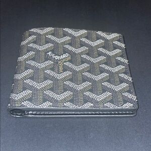 Goyard Black and Gray Patterned Wallet/Card holder
Unisex/womens/mens